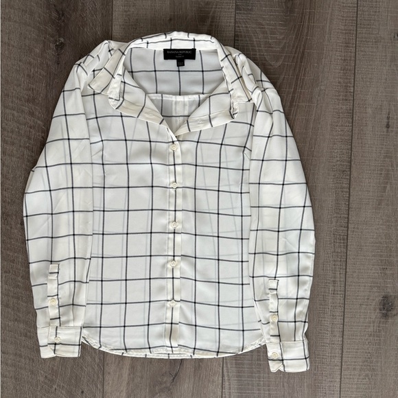Banana Republic Button Down Blouse Classic Fit - Picture 1 of 4